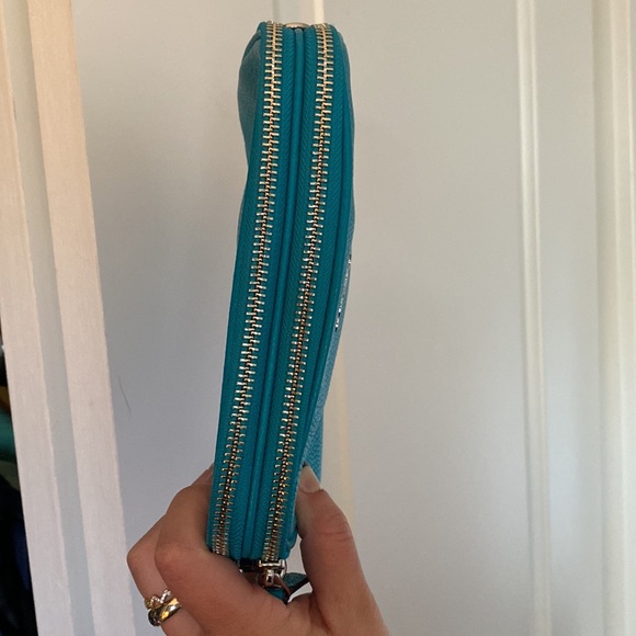 Coach purse - Picture 3 of 5